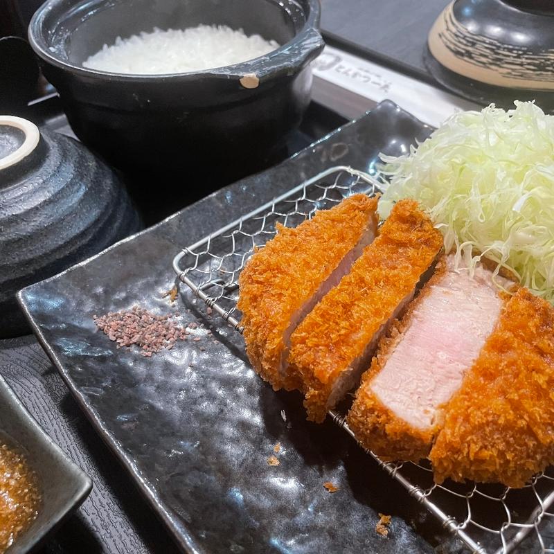 ハーフ極上ロース定食(とんかつ一矢)