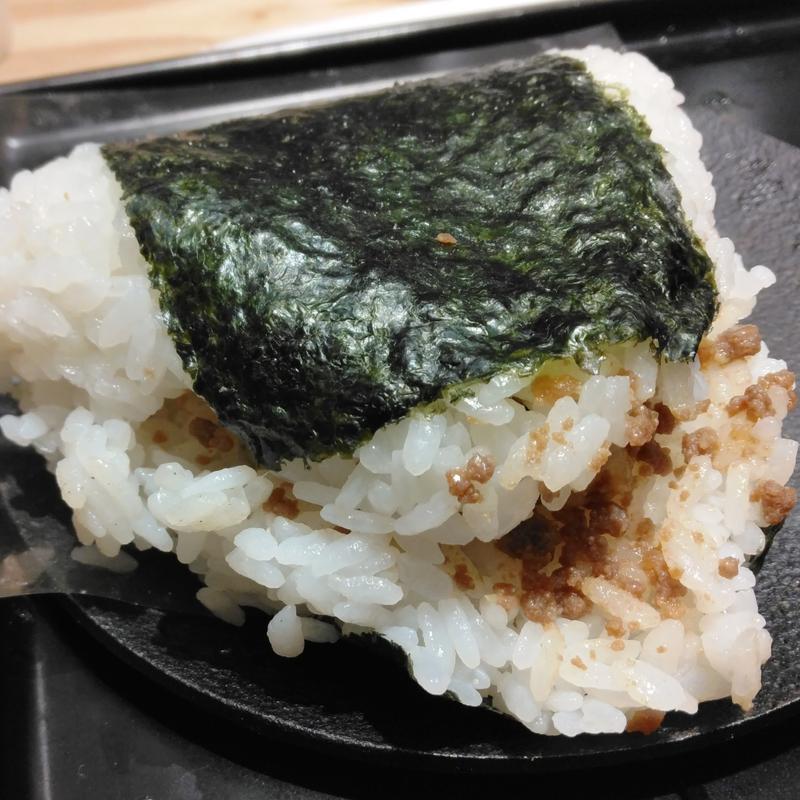 山わさび風味牛そぼろ レギュラー(おにぎりのありんこ JR仙台駅店)