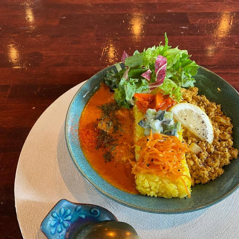 (シゲキテキ自然派食堂プレイン)