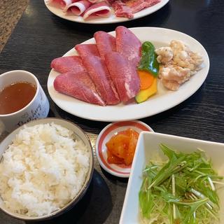 (焼肉 河井 )