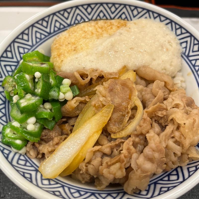 牛麦とろ丼(吉野家 新宿センタービル店)