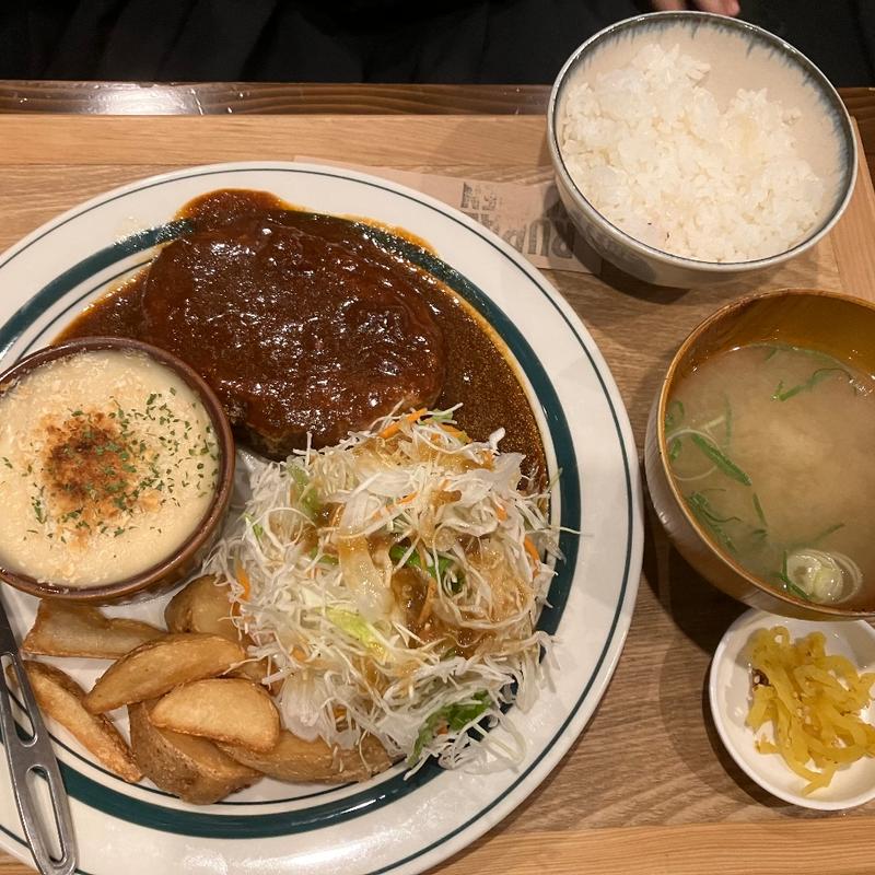 ハンバーグと海老グラタン(RURAL KITCHEN)