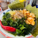 ネギ塩ラーメン＋わかめ＋海苔＋サービス辛タマ(ラーメンショップ 122号騎西店)