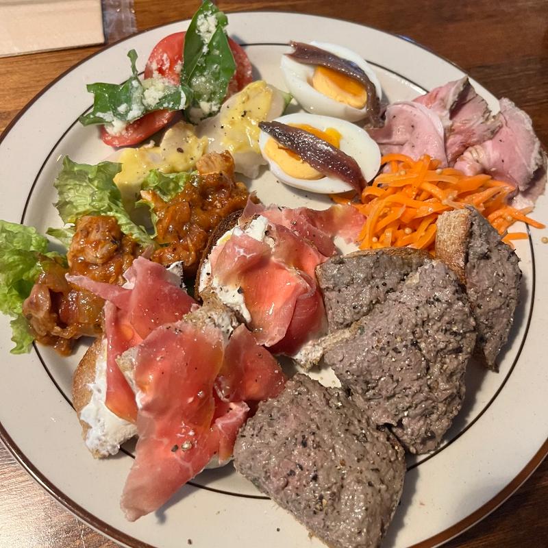 前菜盛り合わせ2人前(イタリア食堂タク)