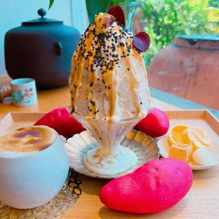 お芋のかき氷(三日月 つぼ焼きいも専門店/cafe)