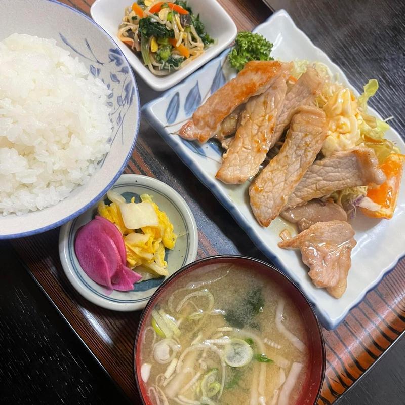 豚ロースショウガ焼き定食(辰の子食堂 )
