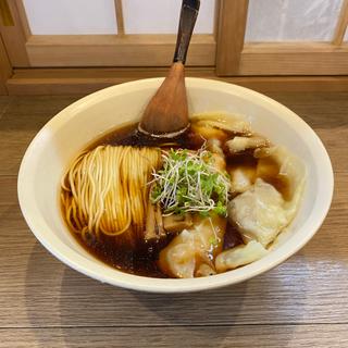 醤油ワンタンメン(中華蕎麦麺とスープ)