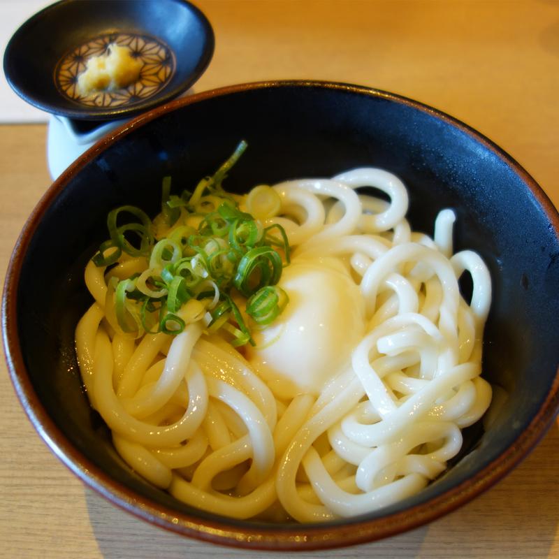 (冷)温玉ぶっかけうどん(うどん居酒屋 粋 六本松店)