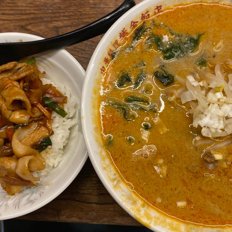 C 坦々麺とミニスタミナ焼き肉丼(紫金飯店 原宿店)