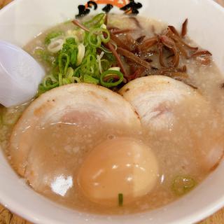 ラーメン玉子入(元祖博多だるま博多デイトス店)