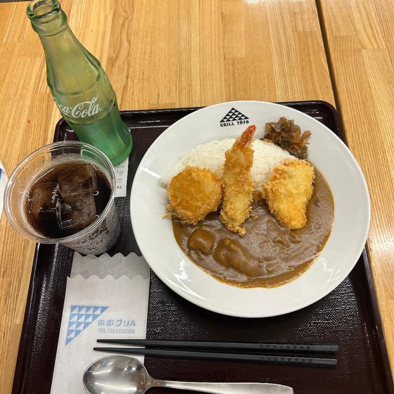 シーフードフライカレー(東都グリル 築地魚河岸店)