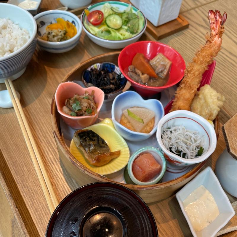 三代目 市川猿之助の楽屋めし(赤坂うまや 新宿)