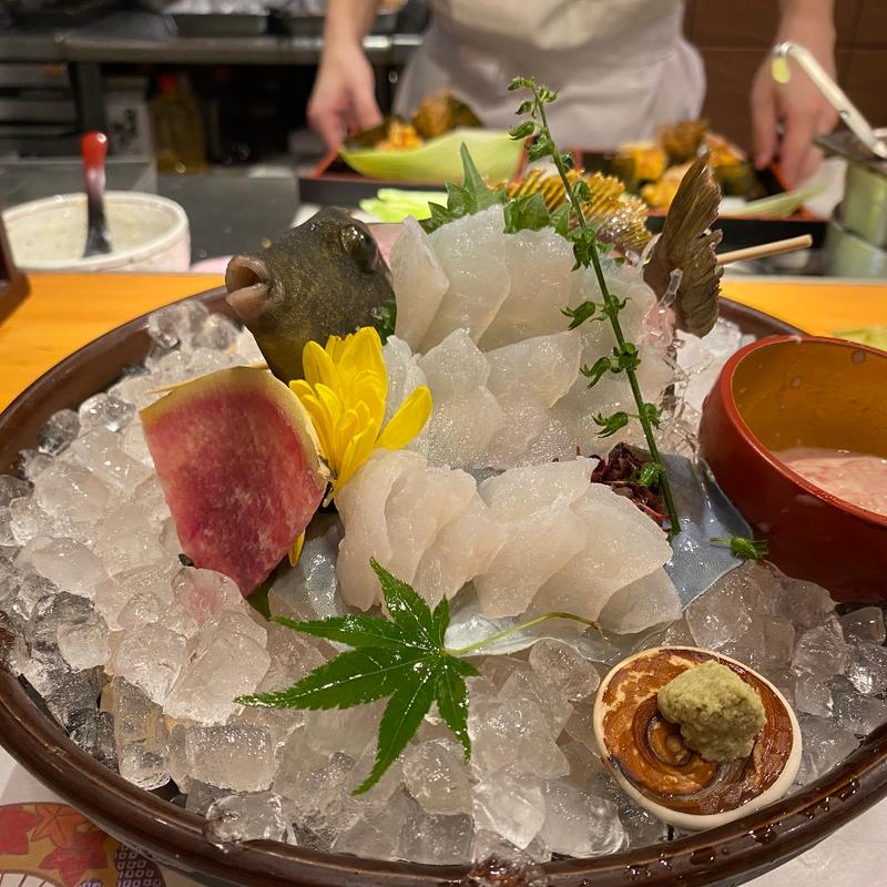 泳ぎカワハギのお造り(ゆるり。 酒槽 （さかふね）)