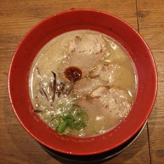 豚骨ラーメン(麺屋とんぼ)