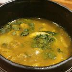 4種盛り(お出汁とスパイス 元祖 エレクトロニカレー)