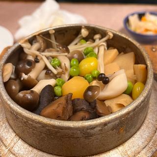 (釜めしやき鳥成城)