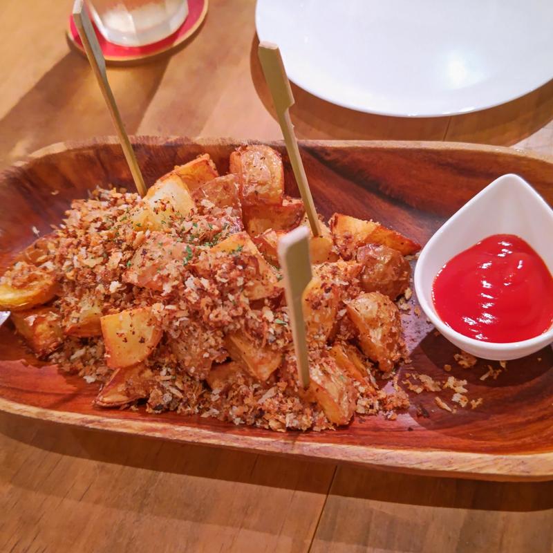 アンチョビポテト(鶏バル PIOPIO(ピオピオ))