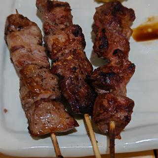 カシラ(もつ焼き串焼き 肉の佐藤 藤沢店)