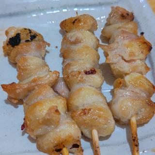 ぼんじり(もつ焼き串焼き 肉の佐藤 藤沢店)
