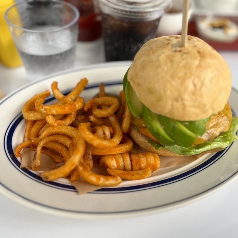 アボカドチーズバーガー(ハンバーガー＆カフェ ARMANDO)