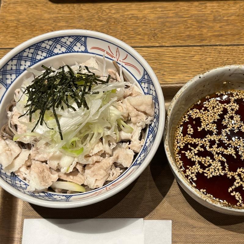 豚つけそば(右衛門 CIAL横浜)