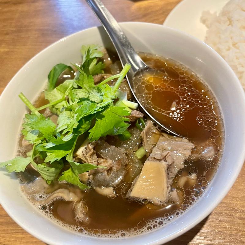 オラオ・ヌアトゥン(タイ料理 バーンラック 綱島駅前)
