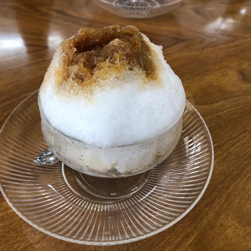 氷黒みつミルク(かどや飲食店)