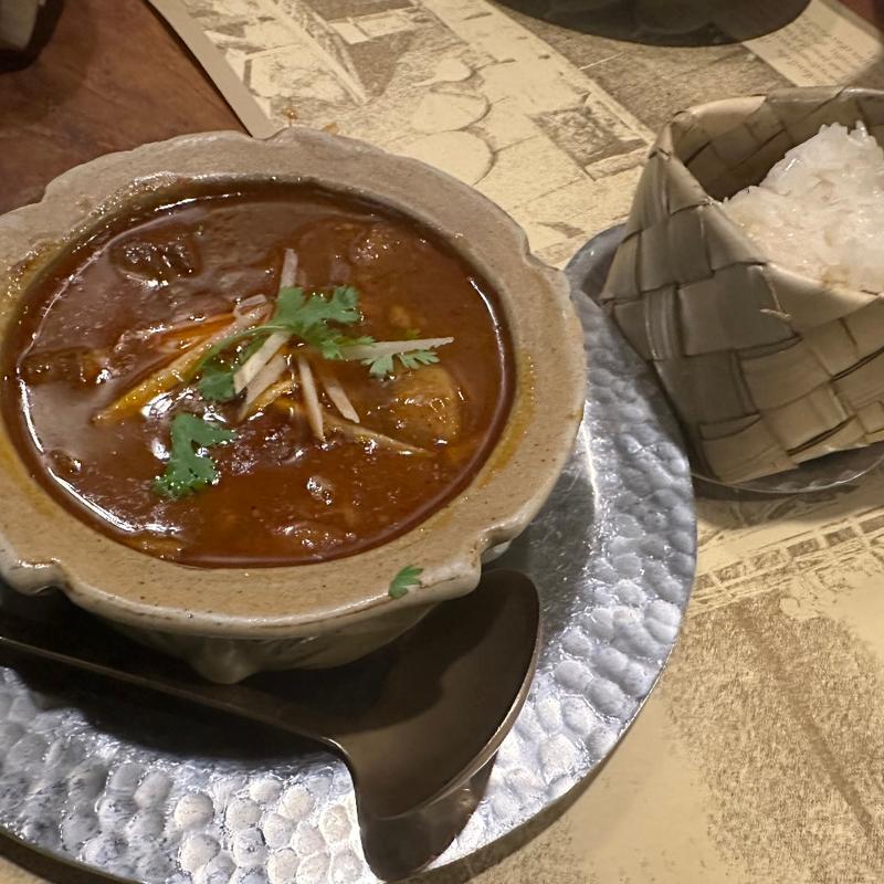 タイ北部の豚カレー(タイ料理 Sweet Basil（スウィートバジル）)