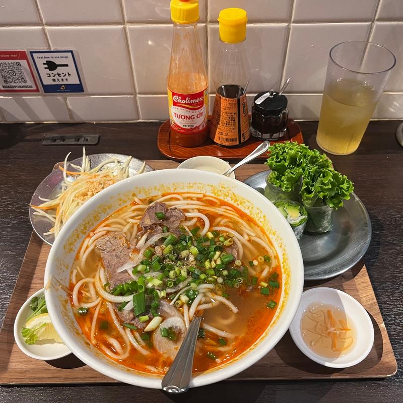 (バインセオ サイゴン 有楽町店 )