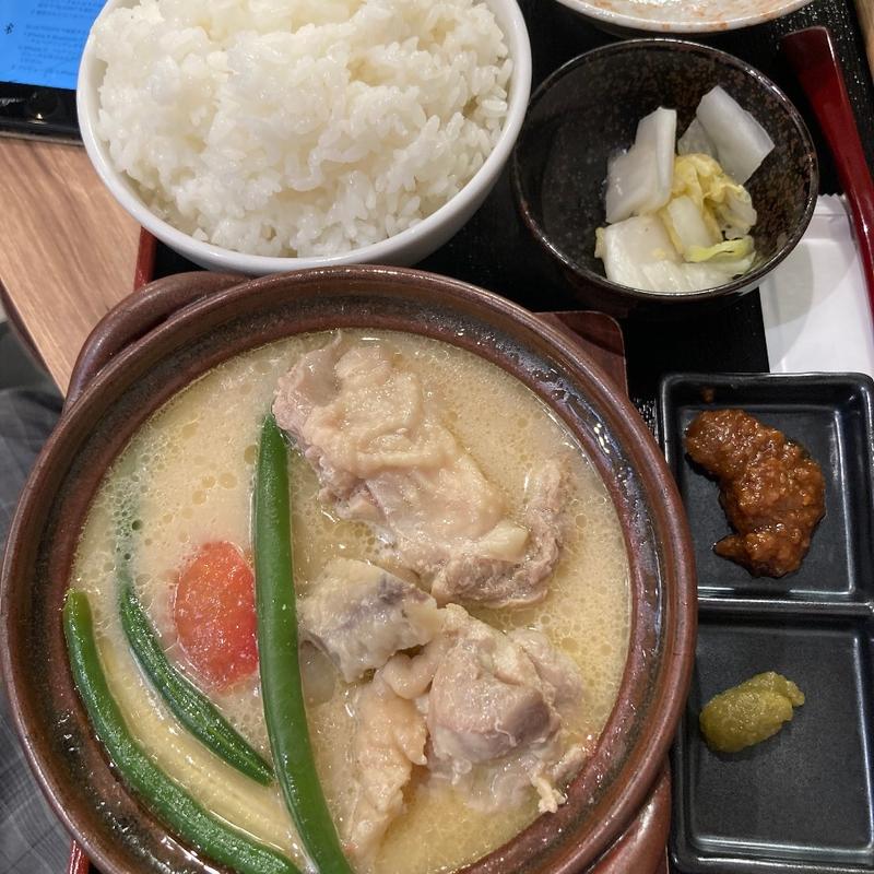 鶏だしおでん定食(おでん屋たけしヤエチカ店（八重洲地下街店）)
