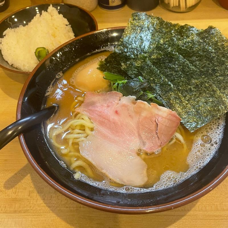 (三代目　麺屋　あくた川)