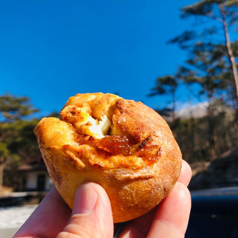 りんごとクリームチーズのパン(がまこう庵 （がまこうあん）)