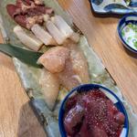  ■名物！！麹鶏8種盛り(焼け石に肉 魚住店)