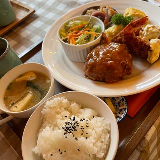 エビフライ&野菜コロッケ定食(キッチンハウスＫＡＥＤＥ)