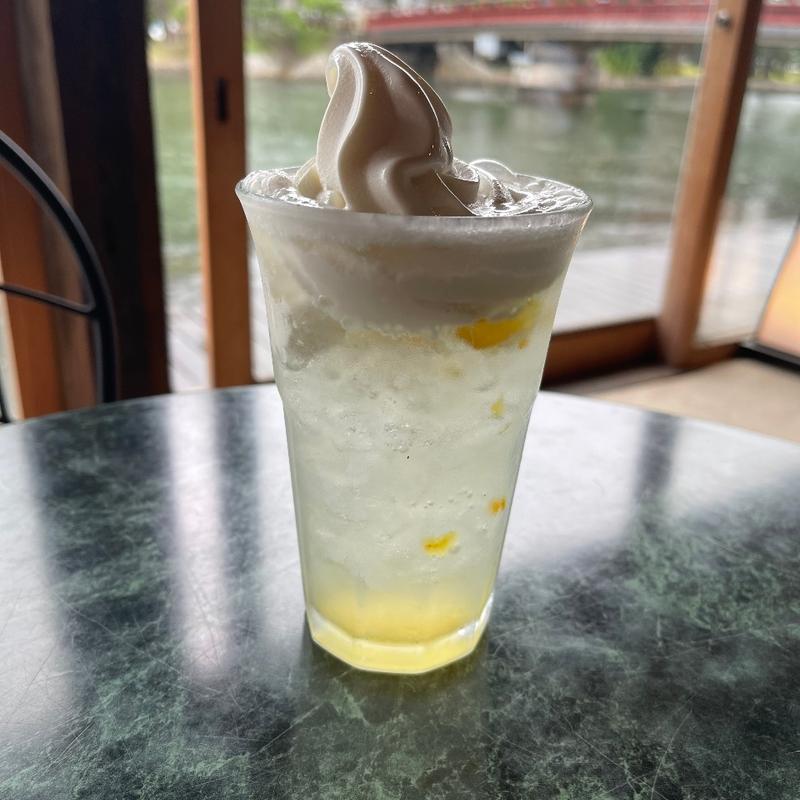 七姫サイダーフロート(カフェ ド パン （Cafe du Pin）)