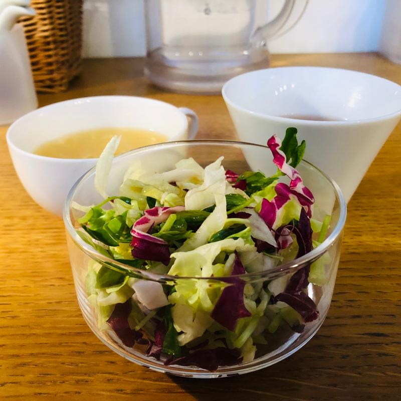 ランチスープ & サラダ　(家常菜 博朱)