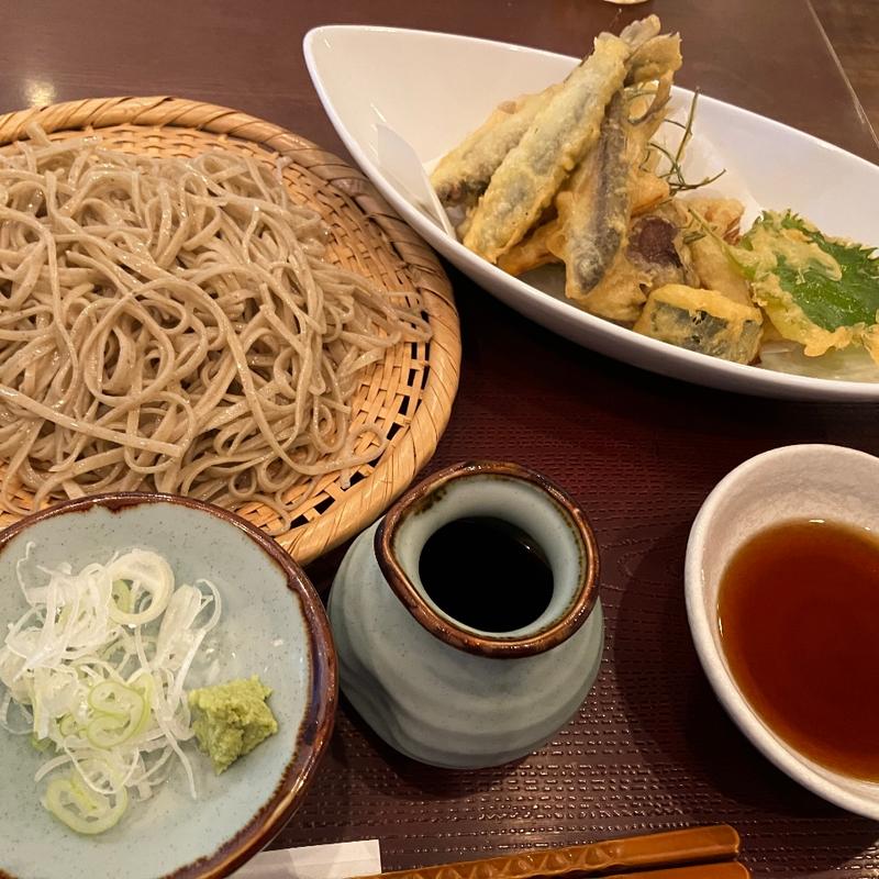 稚鮎の天ぷらせいろ(手打ちそば 俊)