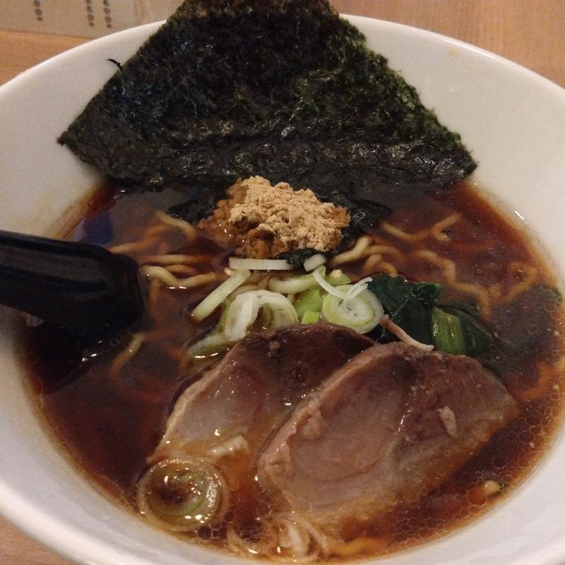 (函館ブリ塩ラーメンと酒と肴カモン)