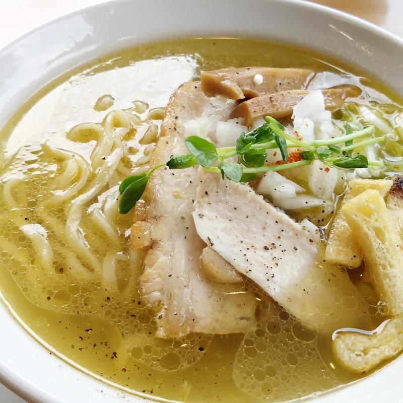 白醤油ラーメン(麺や松辰)