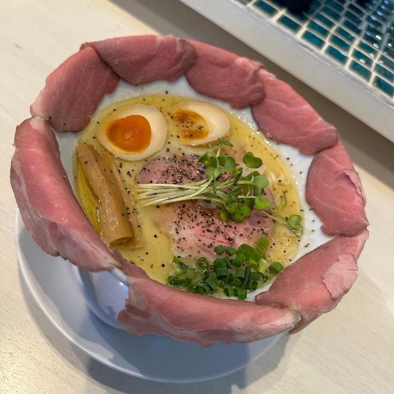 チャーシュー鶏白湯ラーメン(麺屋しな埜)