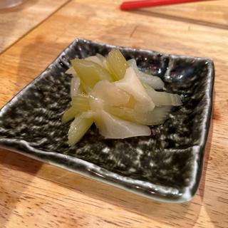 セロリガリ(加藤商店 バル肉寿司 since2010 by 炉とマタギ （バルニクスシ）)