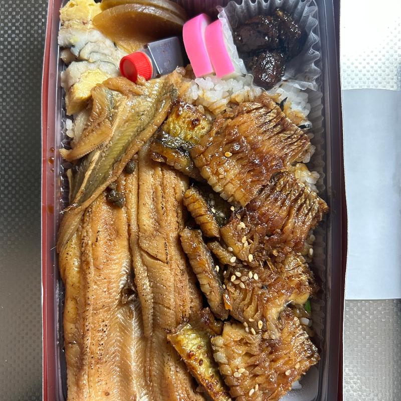 特選蒲焼穴子と一本煮穴子のあいのせ弁当(つきじ芳野吉弥 )