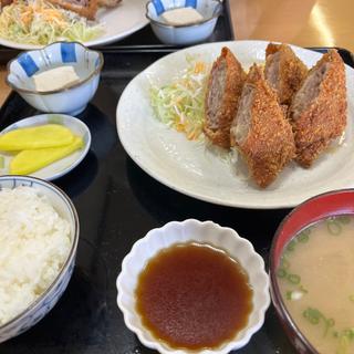 チーズかつハーフ定食(札幌ラーメンどさん子　山鹿店)