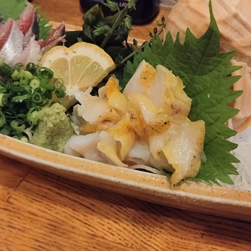 お刺身盛り合わせ(酒・食事処 浜や)