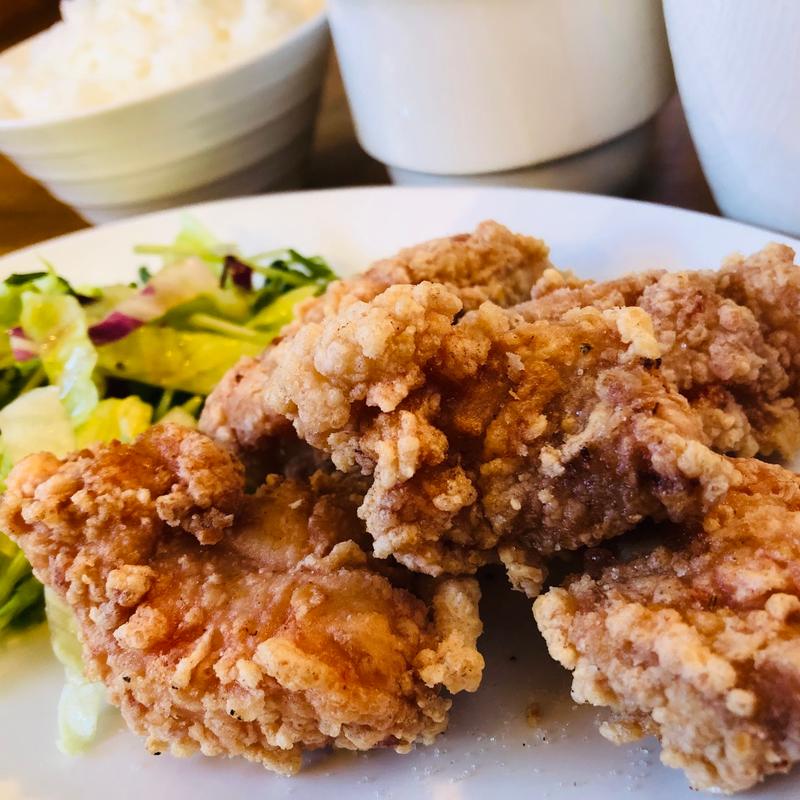 鶏の唐揚げ紅麹風味(家常菜 博朱)