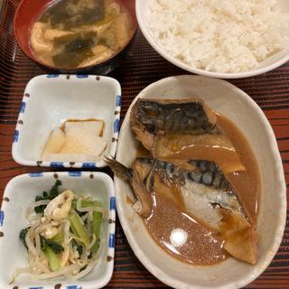 さば味噌煮定食(日本料理居酒屋かぶき 神田駅北口店)