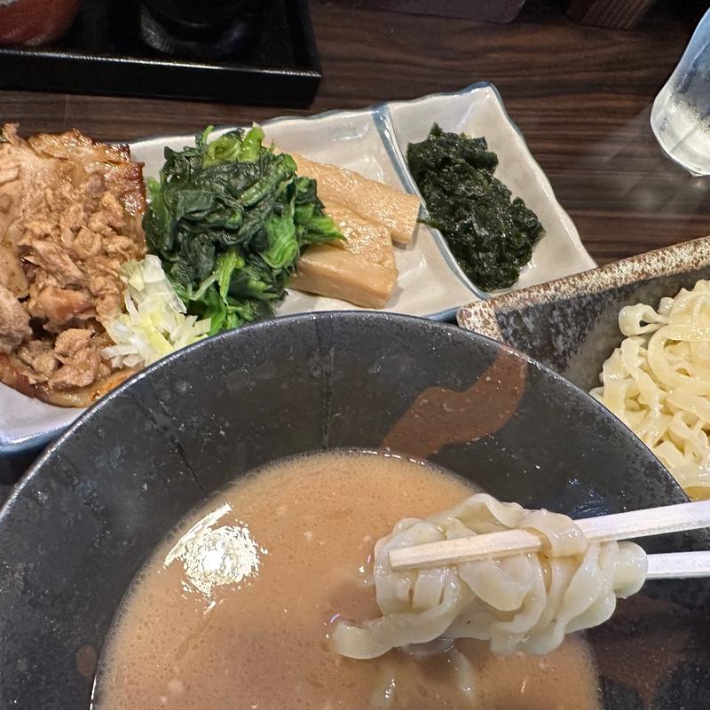 つけ麺豚骨和出汁(大盛)(麺屋優創)