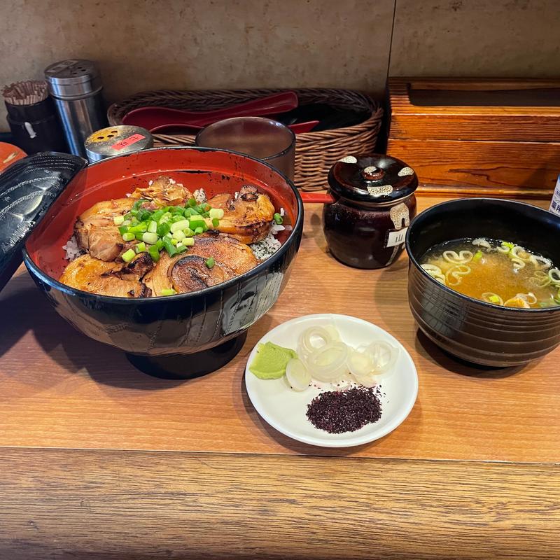 幸丼　バラ肉(丼ぶり屋 幸丼 本店)