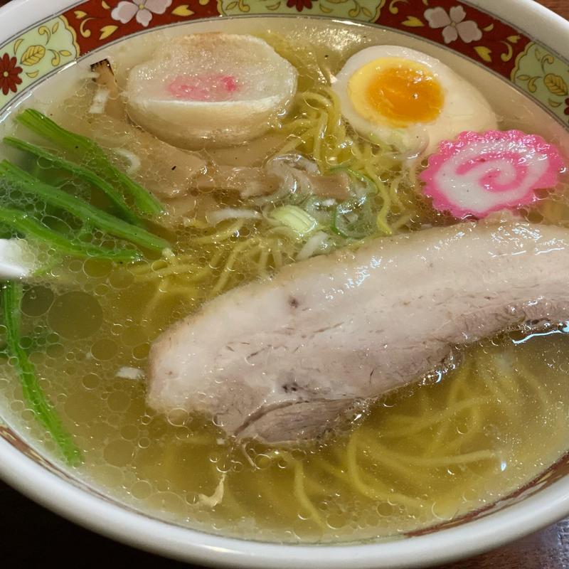 はこだて塩ラーメン(はこだて塩らーめん しなの)