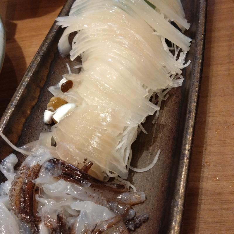 イカ刺し(居酒屋 美々（びび）)